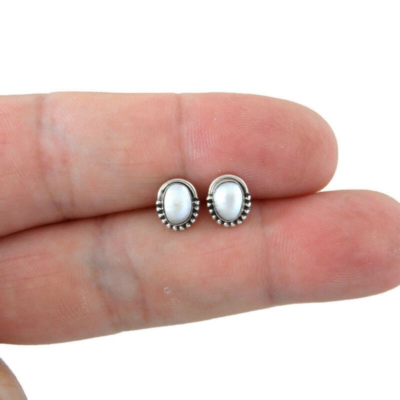 Pearl Oval Earrings in Sterling Silver